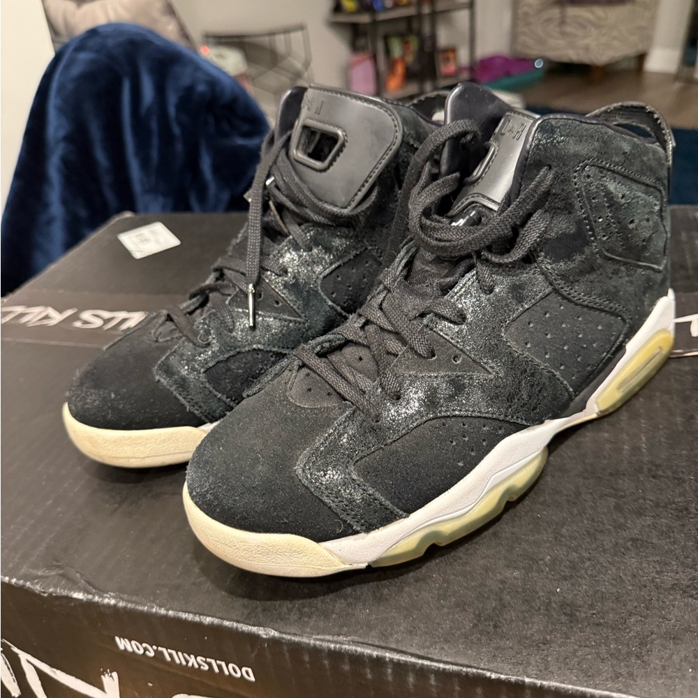 Jordan Black Athletic Shoes
